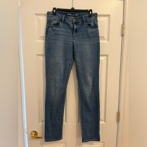 Old Navy Mid-Rise Power Slim Straight Jeans